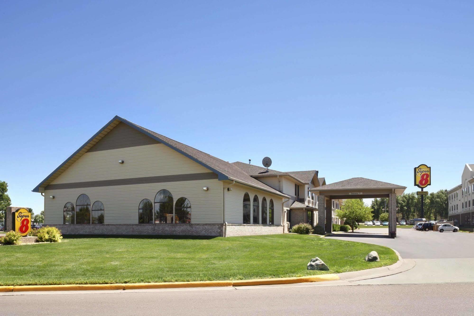 Hotel Super 8 By Wyndham Brookings Exterior foto
