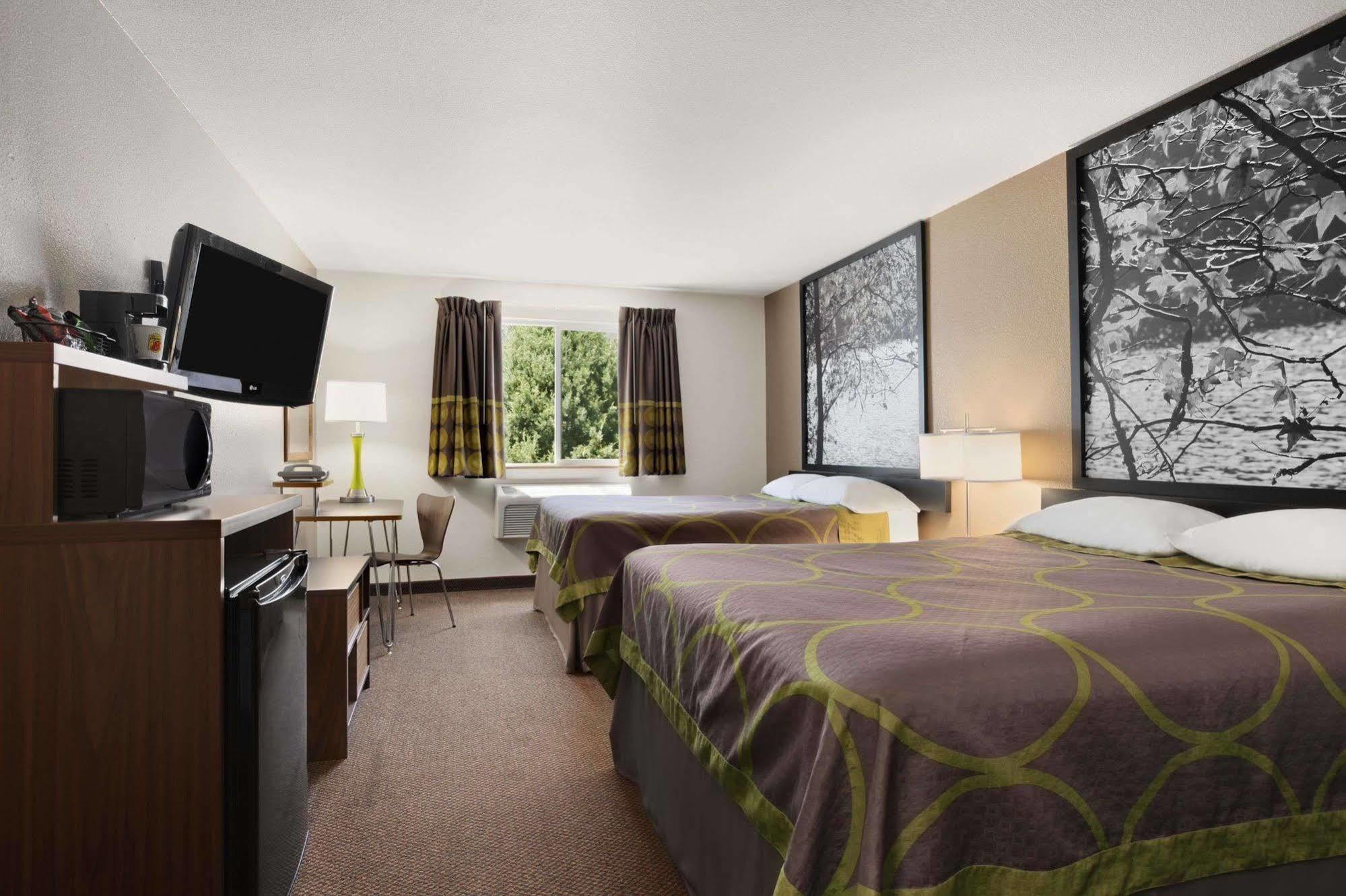 Hotel Super 8 By Wyndham Brookings Exterior foto